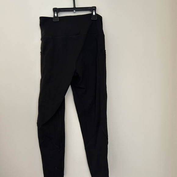 Victoria Sport Black Leggings - Picture 5 of 7